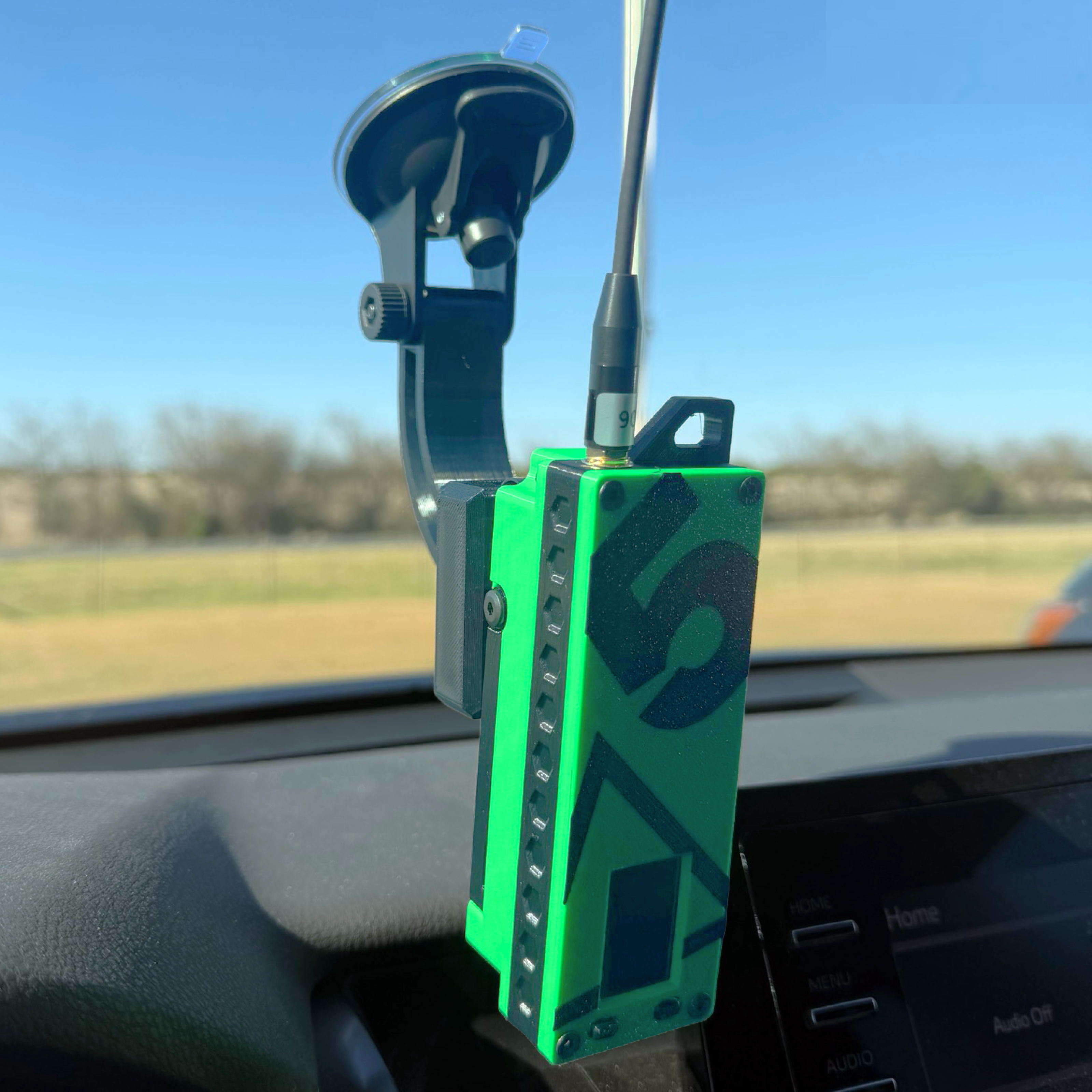 Universal Suction Mount
